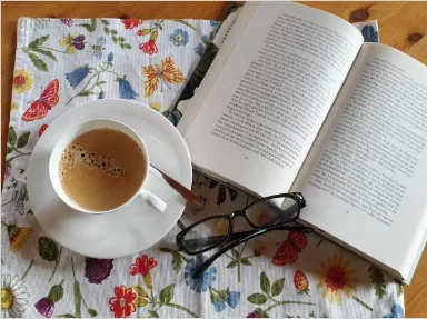 Melange – Eine Mischung aus Kaffee und Bücher