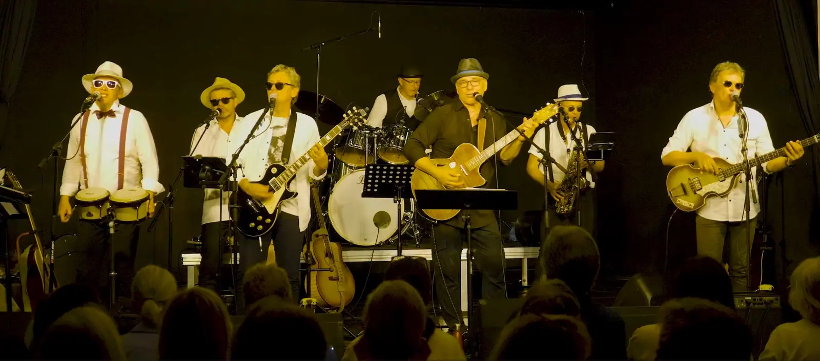 The Sixbags In Concert